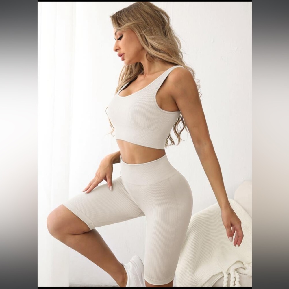 Beige Ribbed Stretch Workout Set - Picture 3 of 8